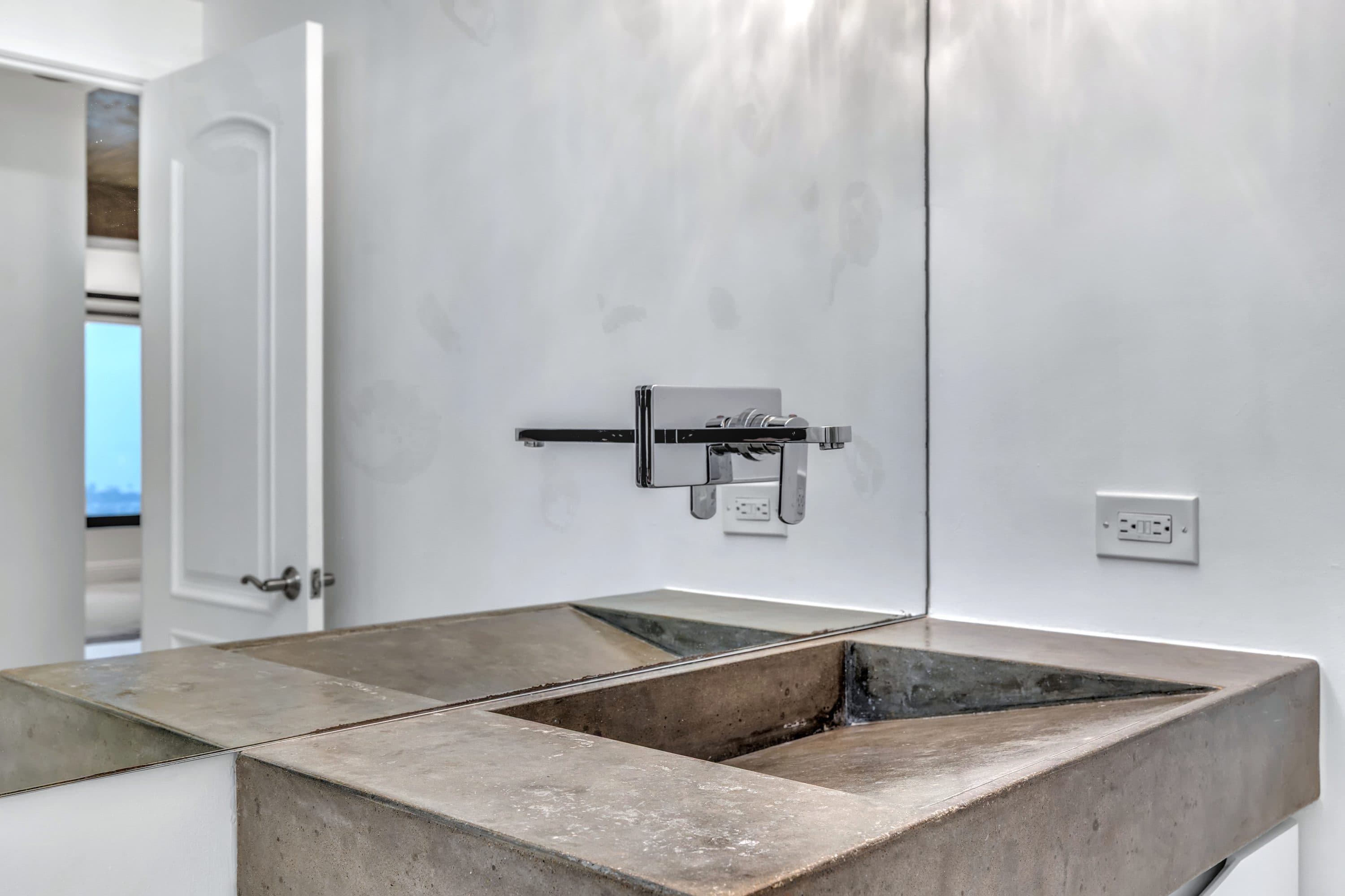 6363 Christie Ave 38